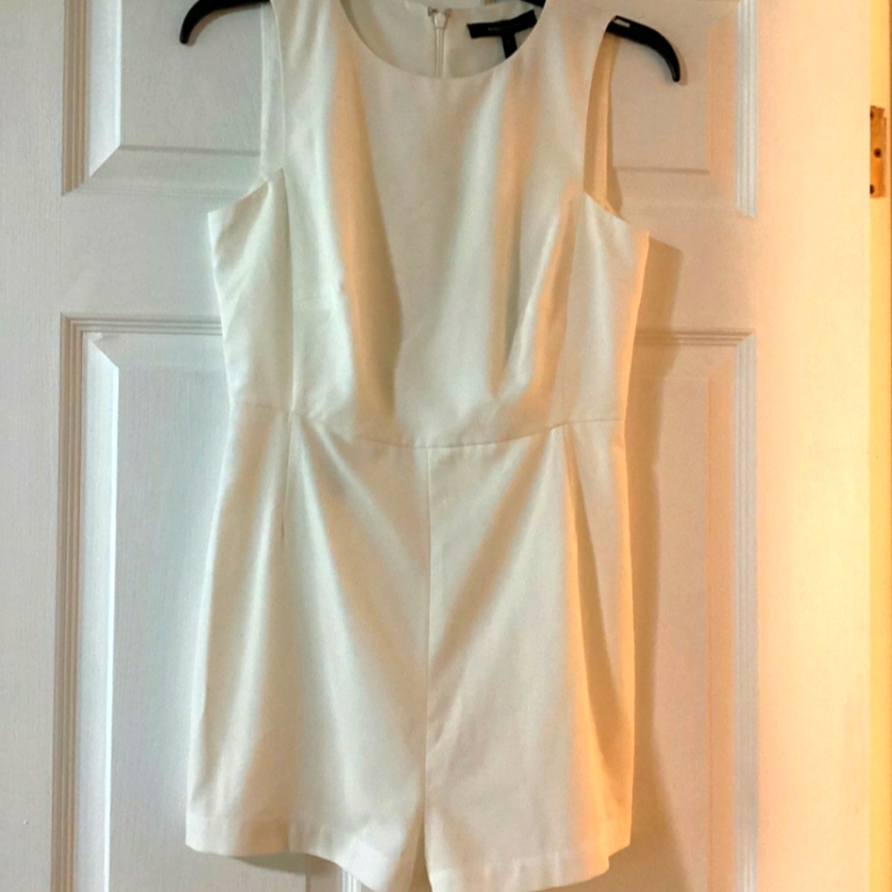 Bcbgmaxazria white romper